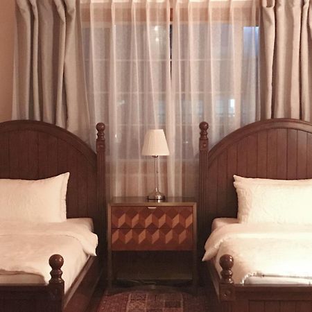 At Corner Resort & Garden Jeju Exterior photo