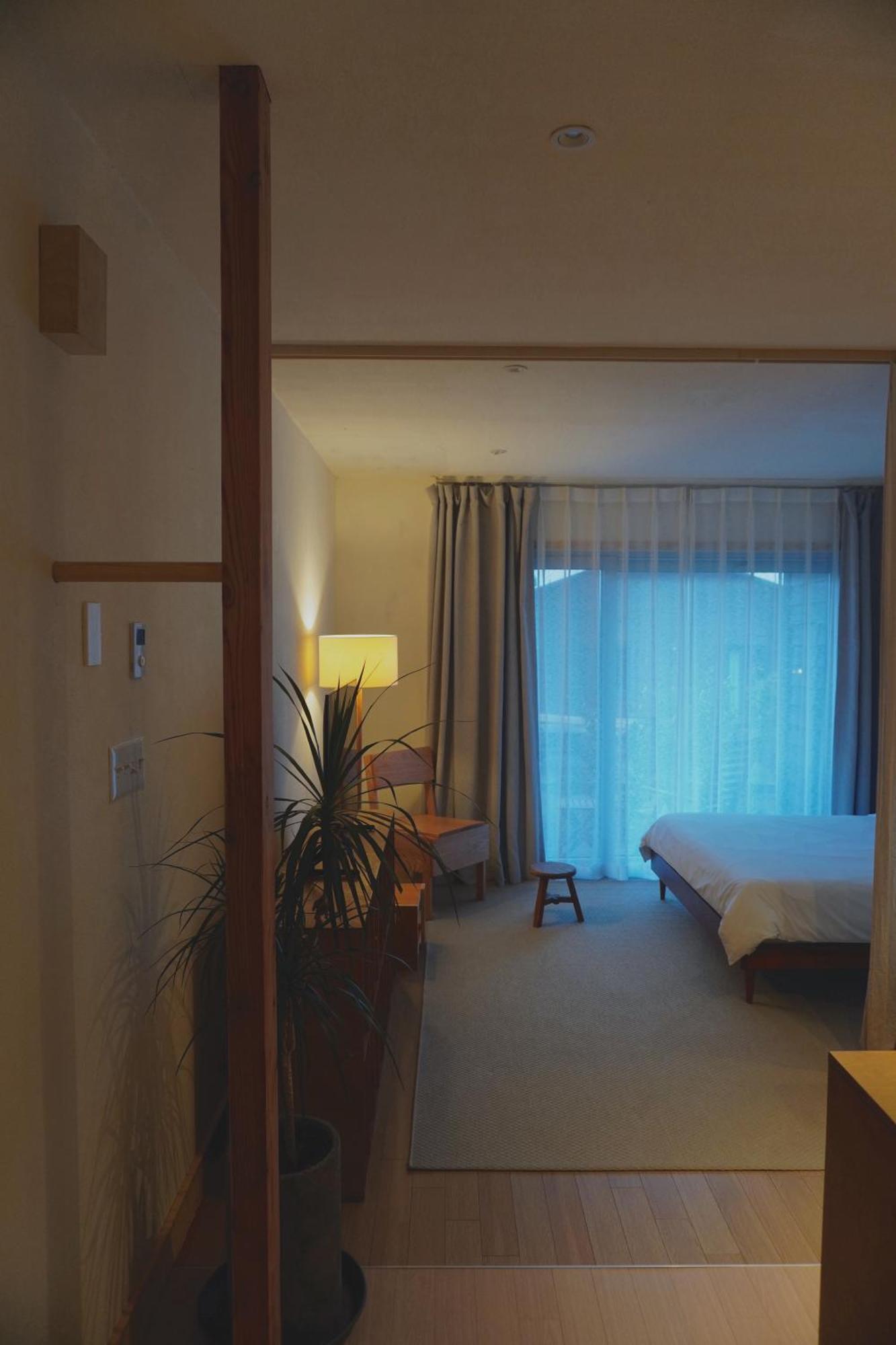 At Corner Resort & Garden Jeju Exterior photo