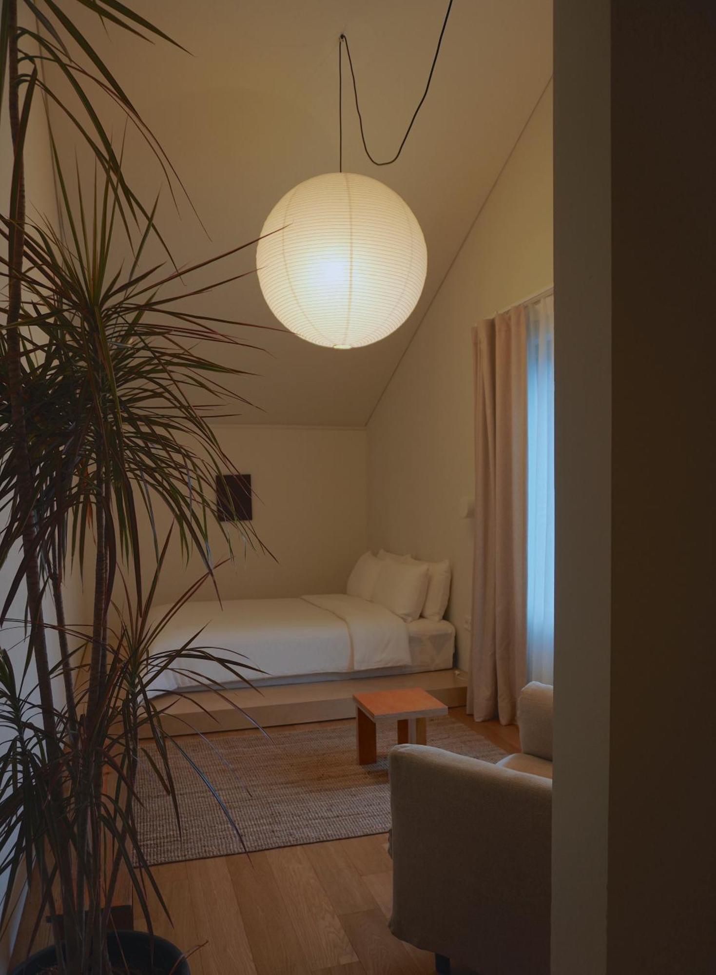 At Corner Resort & Garden Jeju Exterior photo